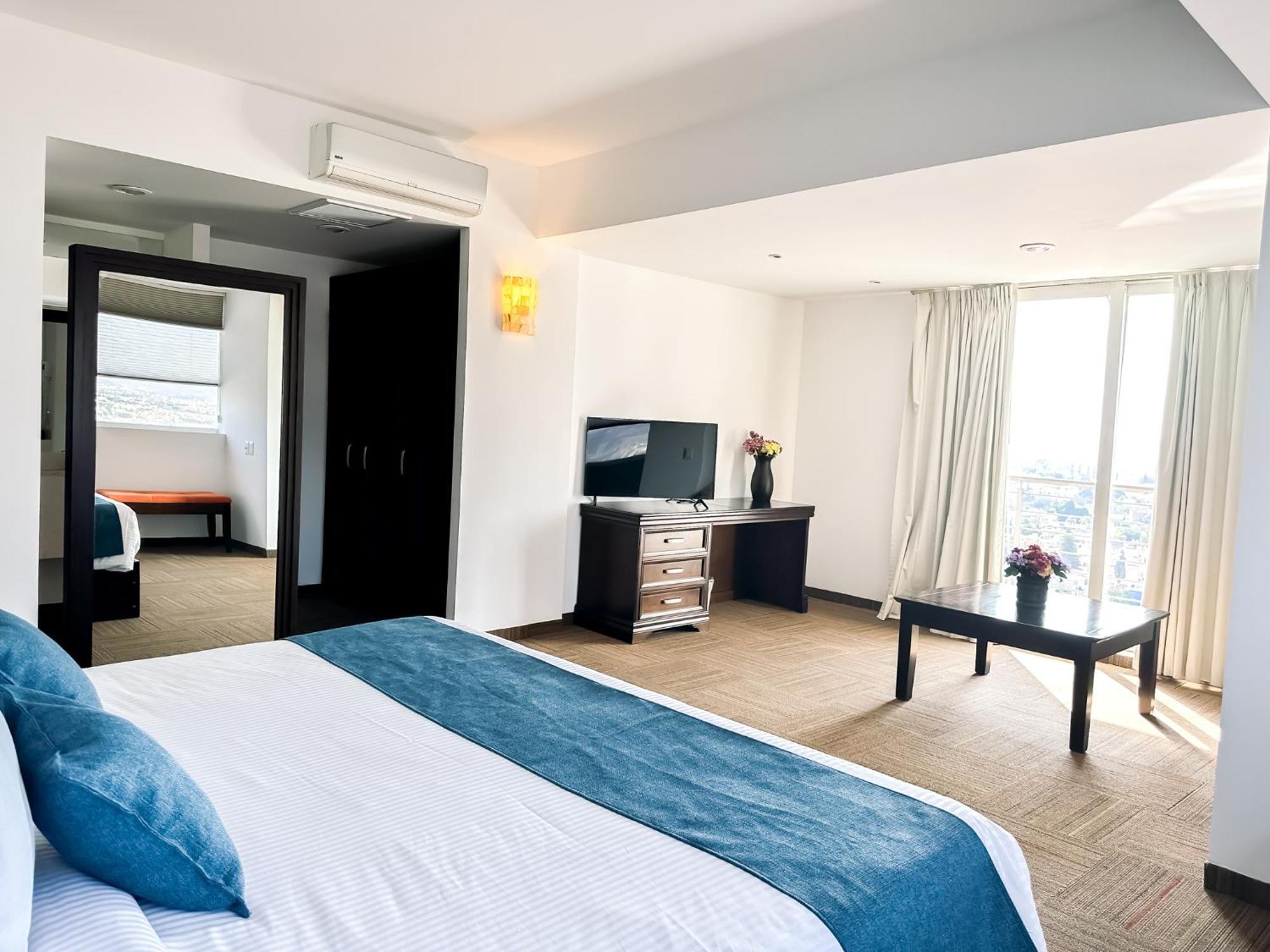 Hotel Stadium León Zewnętrze zdjęcie Suite